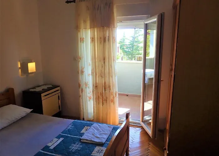 アパート Nada スタリグラード