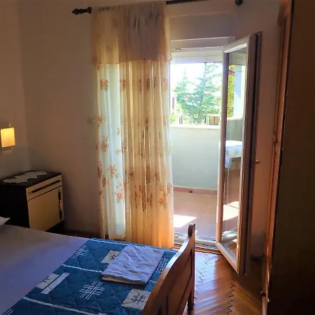 Daire Nada Starigrad Paklenica