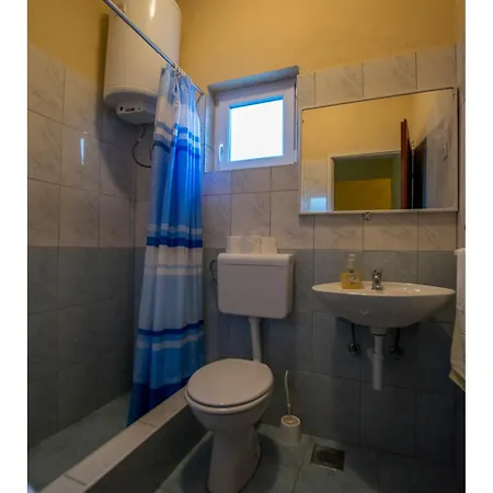 Apartament Nada *
