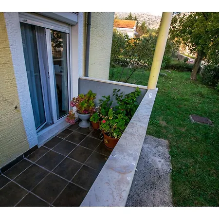 Nada Apartament *