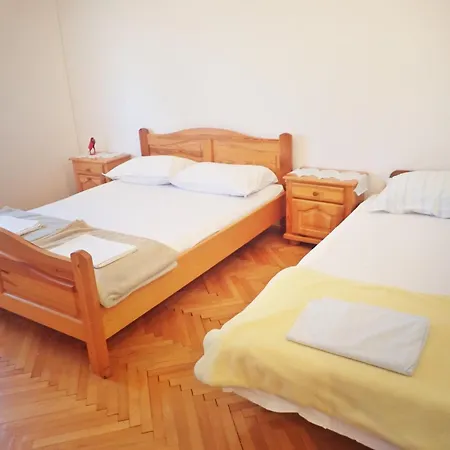 Nada * Starigrad Paklenica