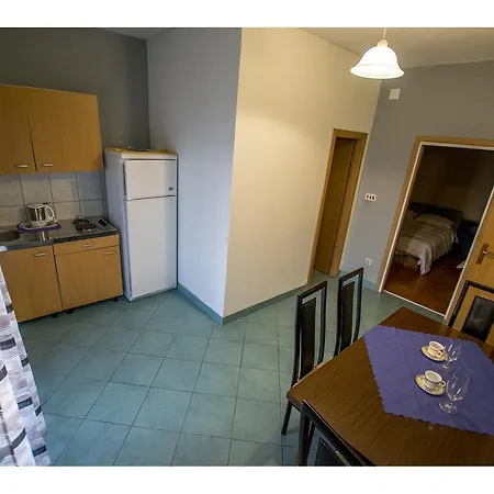 Apartament Nada *
